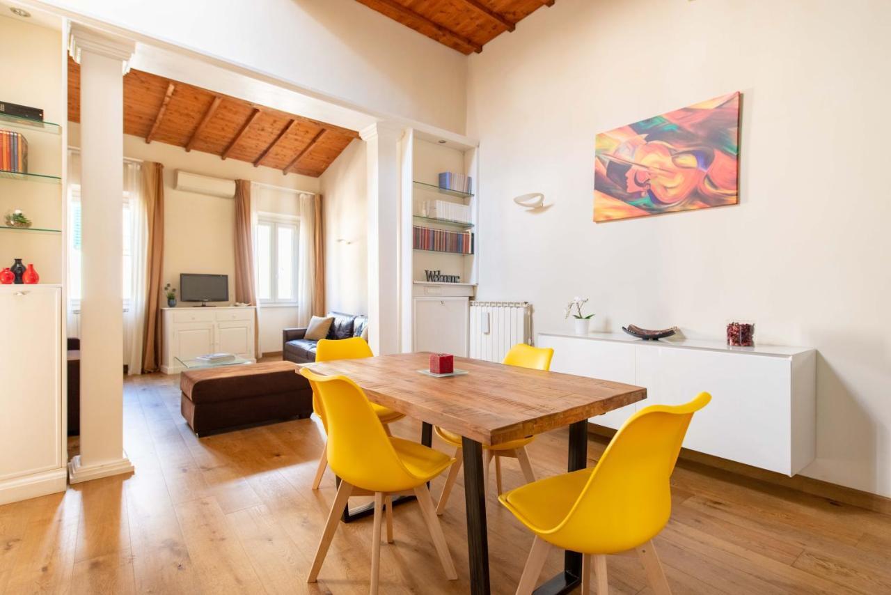 Modern, Bright Near Boboli Gardens & Santo Spirito - Homeunity Firenze Kültér fotó
