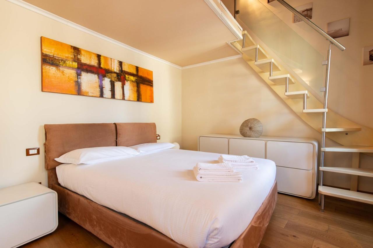 Modern, Bright Near Boboli Gardens & Santo Spirito - Homeunity Firenze Kültér fotó