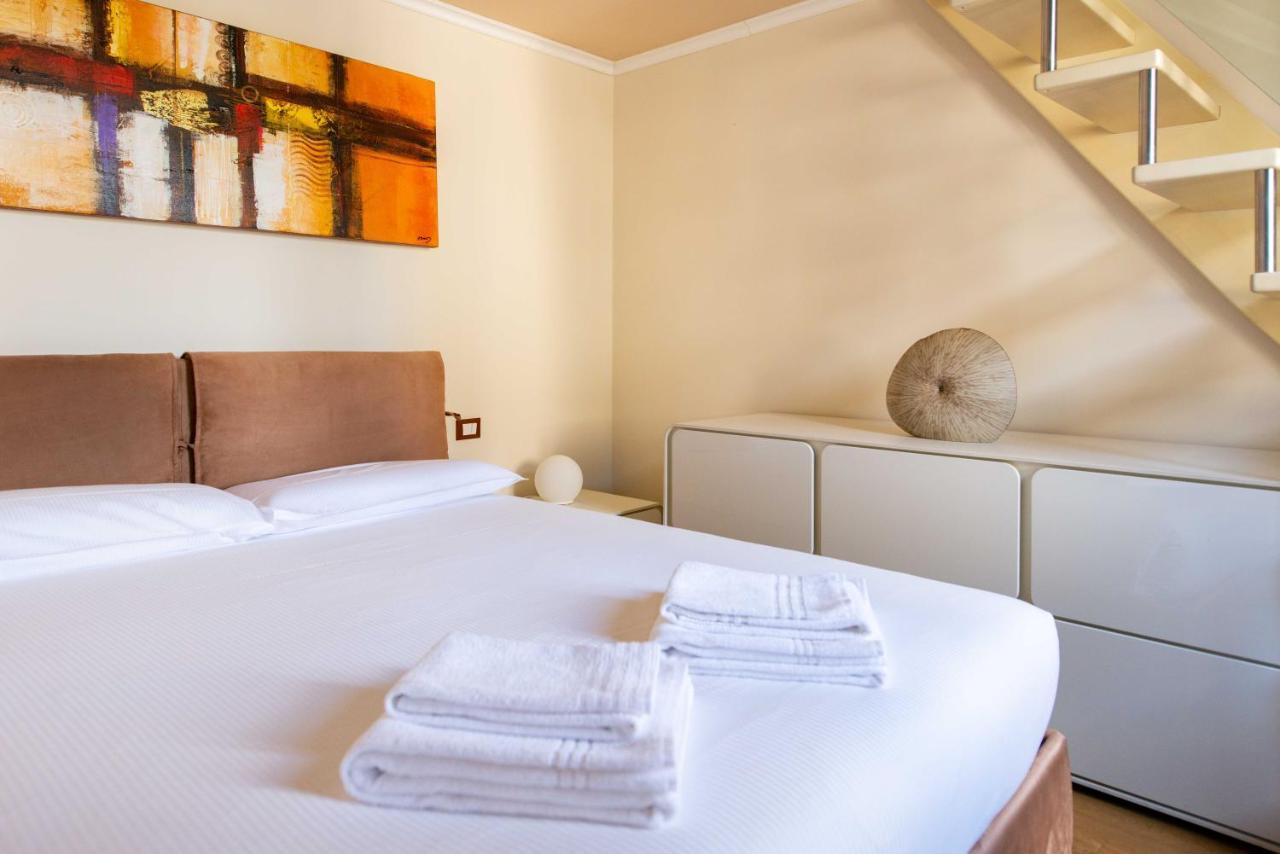 Modern, Bright Near Boboli Gardens & Santo Spirito - Homeunity Firenze Kültér fotó